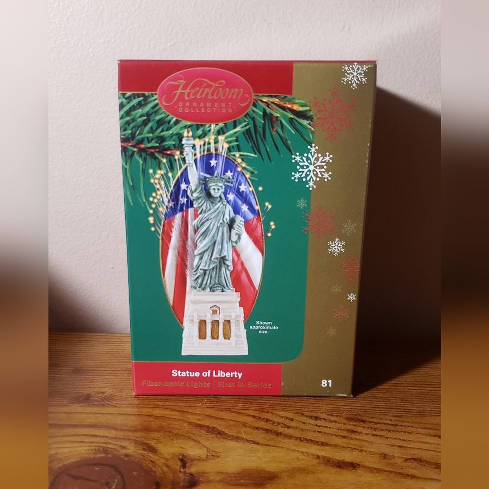 Carlton Cards "Statue Of Liberty" Heirloom Collection #81
